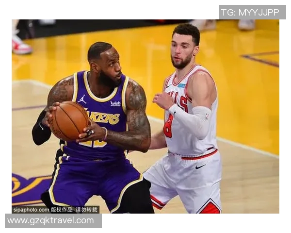 公牛队与太阳队激战正酣球迷期待精彩对决与惊艳表现