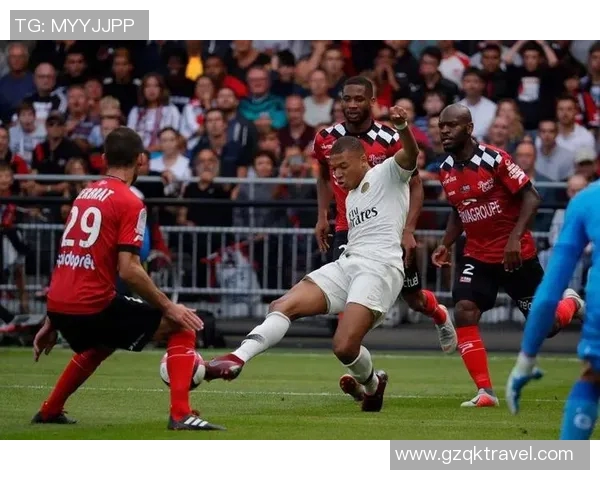 甘冈与卡昂的激烈对决揭示法乙联赛的竞争格局与未来走向